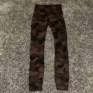 Lululemon leggings size 0. Never worn